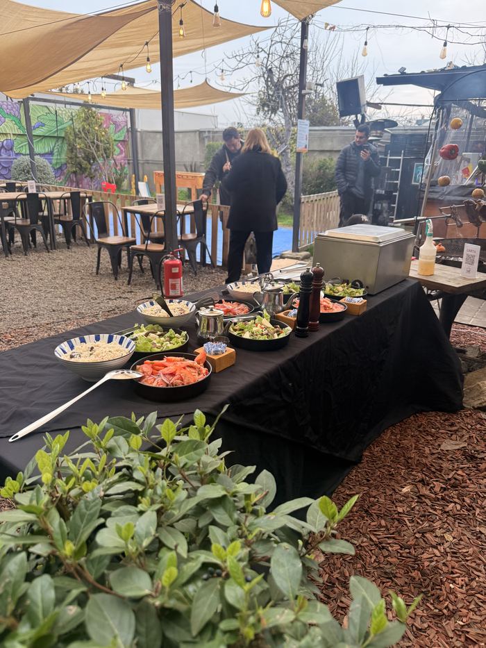 Mesas listas para el evento